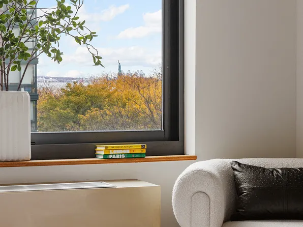 2 South End Avenue image 9 of 16