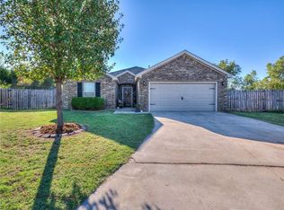 1900 Bradford Cir, Newcastle, OK 73065