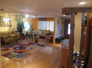 285 Mayfair Dr N, Brooklyn, NY