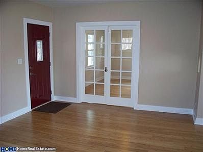 5th image of 3811 Everett St