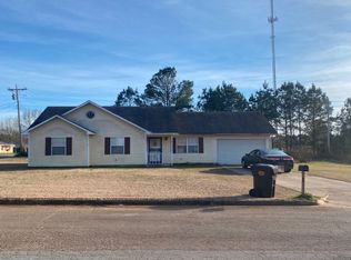 101 Clinton Dr, Ripley, MS 38663