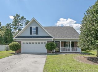 112 Nesting Ln, Raeford, NC 28376