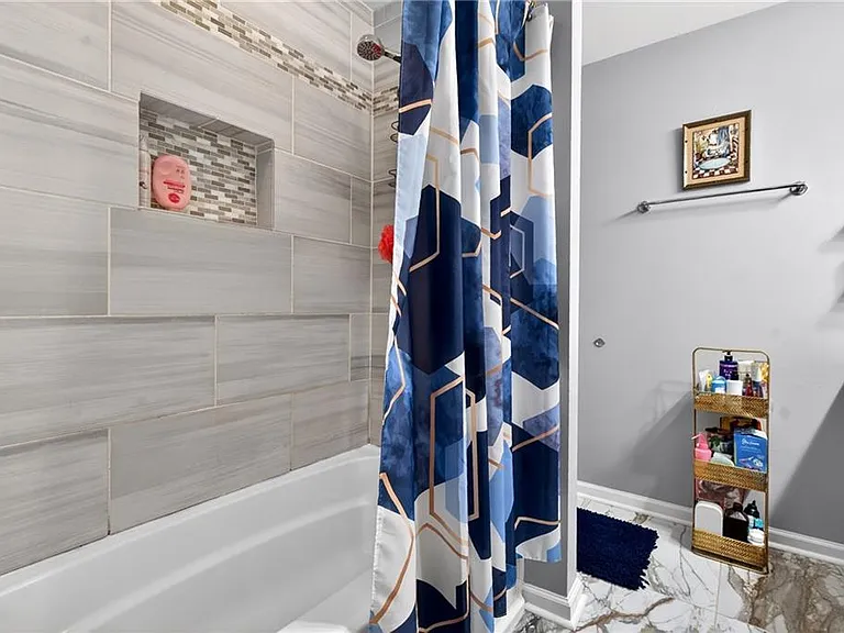 6393 Hawthorne Ter — Photo 29
