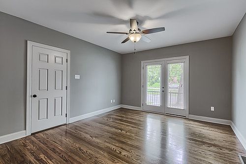 3rd image of 5204 Oleatha Ave