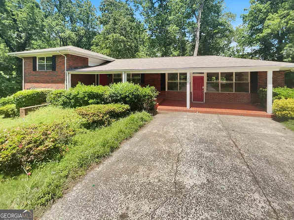 710 Montclair Dr SW, Smyrna, GA 30082