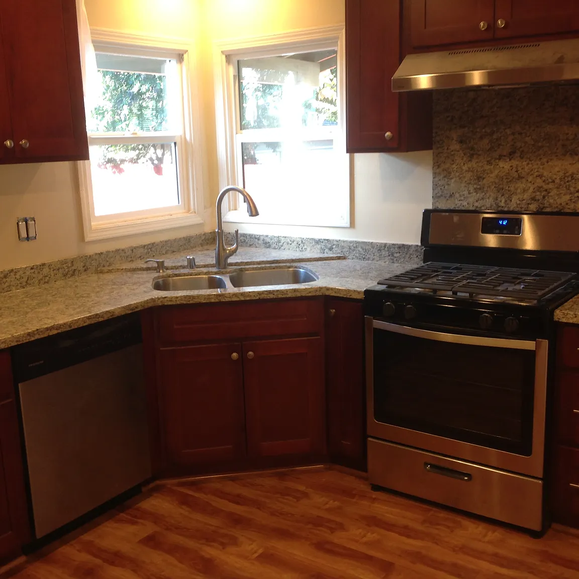 31051 New Haven St photo 1