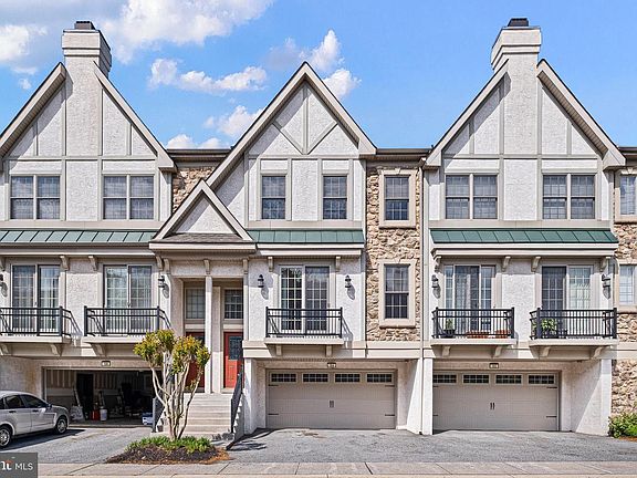 4th image of 104 Sutton Way
