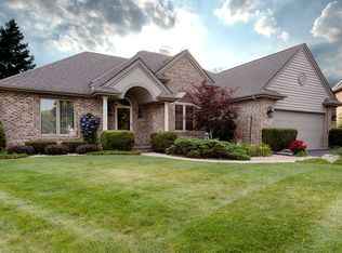 233 Ashley Ct, Oswego, IL 60543