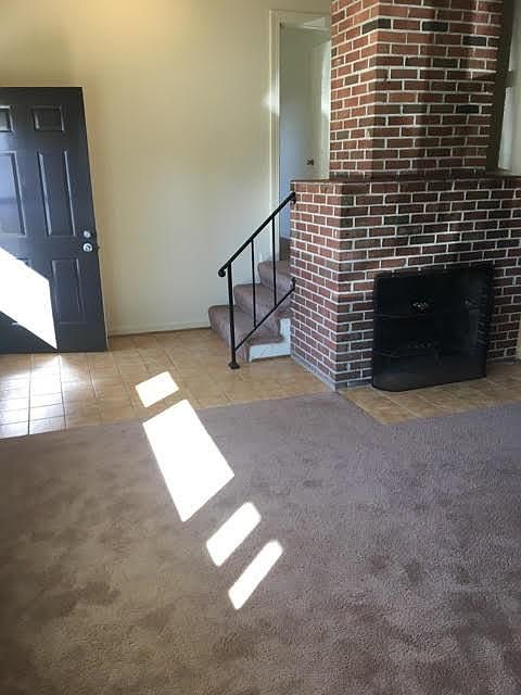 1st image of 217 Longmeadow Dr