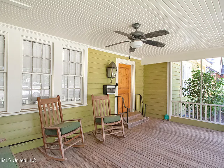4097 Redwing Ave — Photo 5