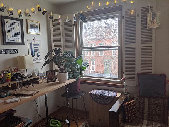 2nd image of 2122 N Maplewood Ave Floor 2