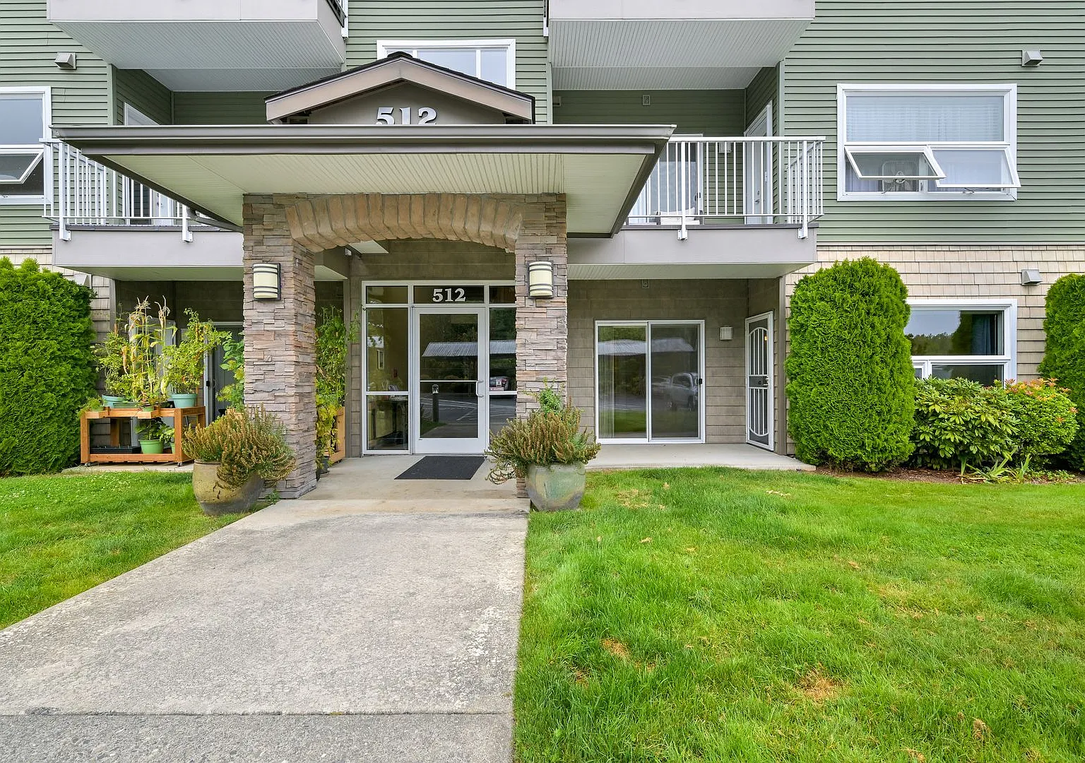 Spacious Condo with Double Primary Suites at Darby Estates — Photo 1