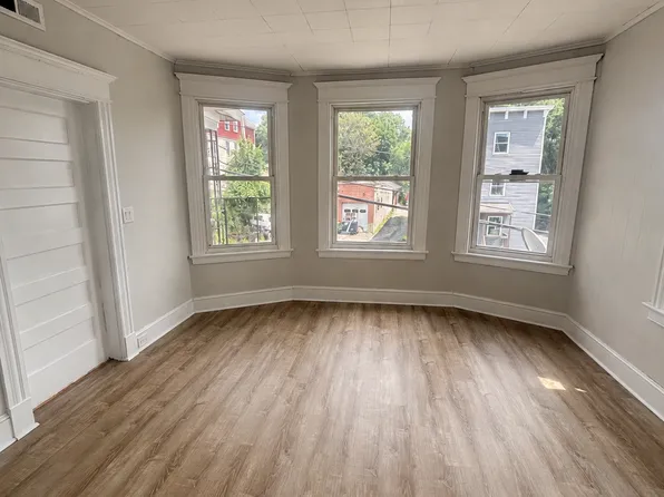 143 Hill St, Waterbury, CT