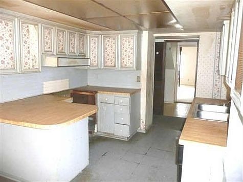 4th image of 3606 Williamsburg Dr