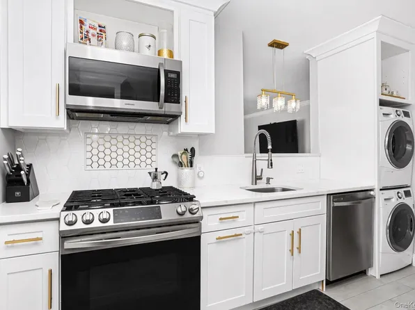 76 Lawrence Court #C, White Plains, NY 10603