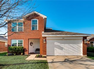 9013 Chisholm Trl, Aubrey, TX 76227
