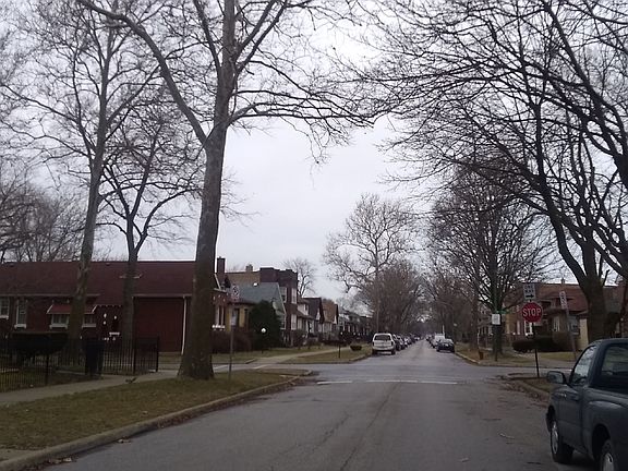 3rd image of 7708 S Luella Ave