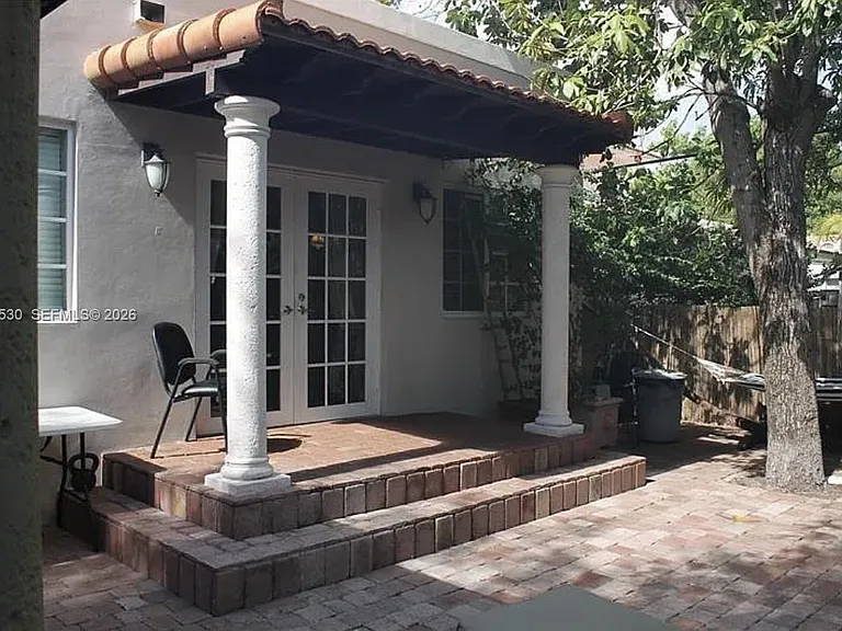 1029 SW 10th Ave — Photo 18