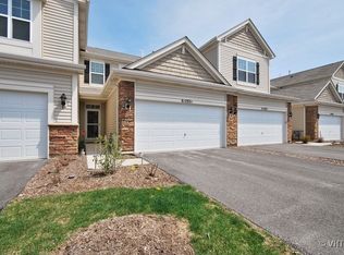 6N285B Whitmore Cir, St Charles, IL 60174