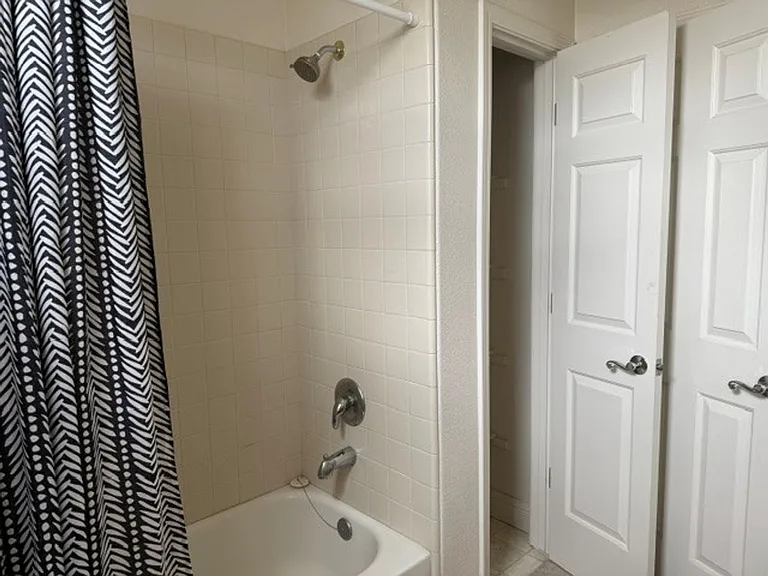 3524 Silverado Dr — Photo 11