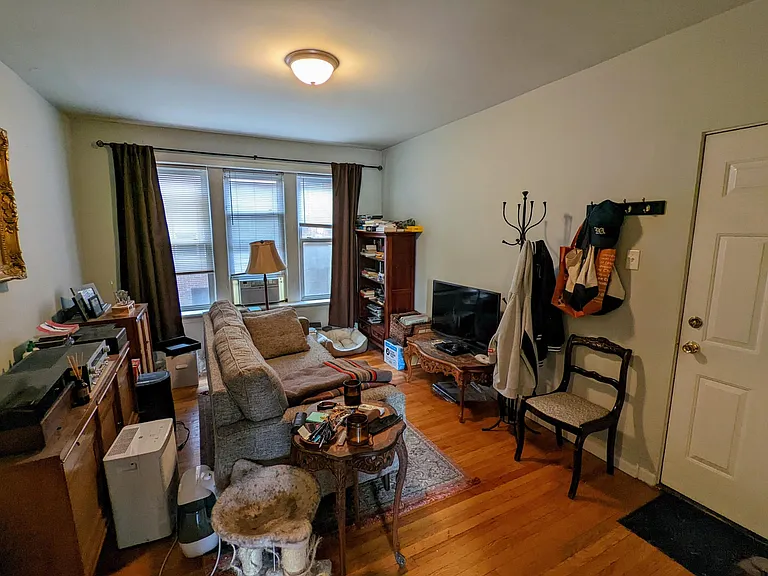 1948 1/2 N Spaulding Ave #2A — Photo 1