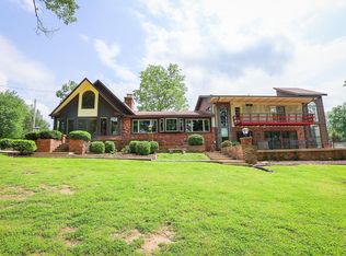 690 Lake Dr, Benton, KY 42025