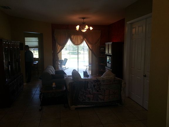 open formal liv.rm w/ view