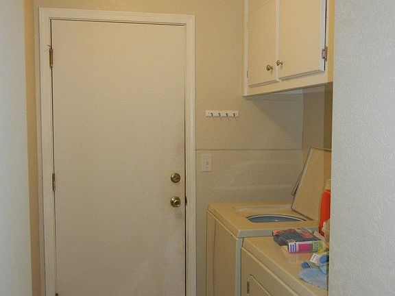 4th image of 4682 W Globeberry St