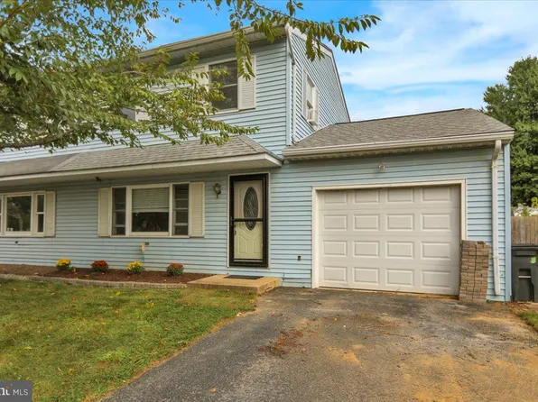 1281 Staman Ln, Columbia, PA 17512
