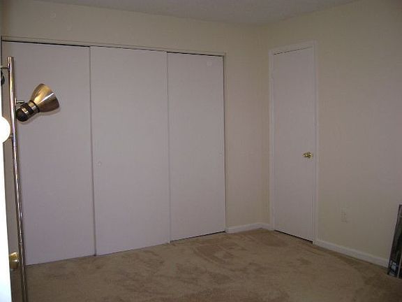 Master Bedroom w/Large Closets