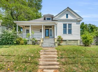 1425 College St, Columbus, MS 39701