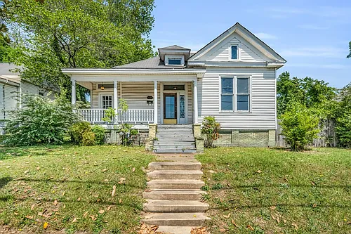 1425 College St Photo 1