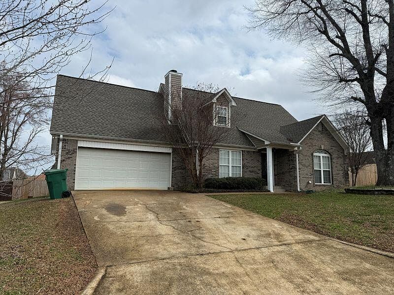 1st image of 1694 Forest Hill Ln