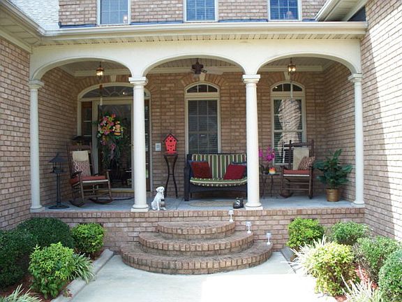 2nd image of 205 Hyde Park Dr