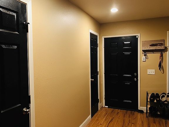 3rd image of 1412 Stetson Ave