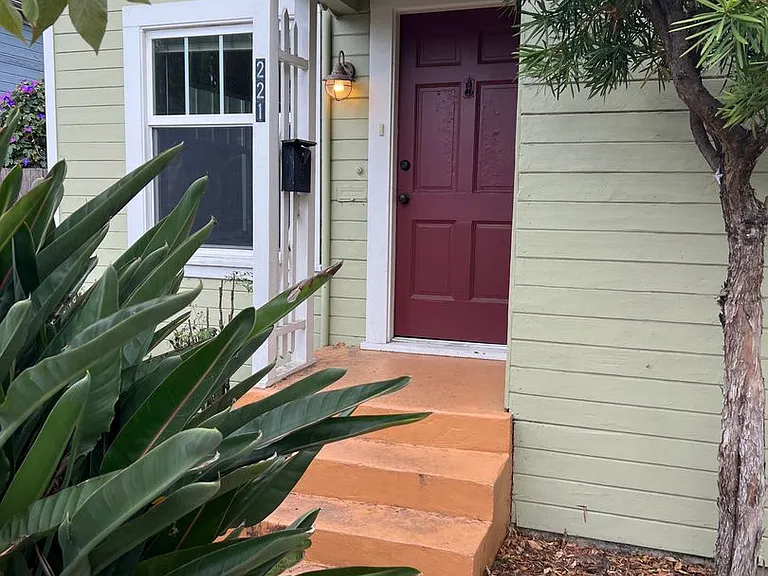 221 Wilson St — Photo 1