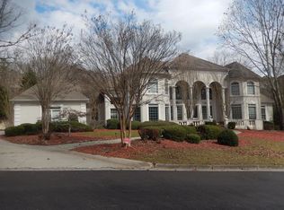 8430 Sentinae Chase Dr, Roswell, GA 30076