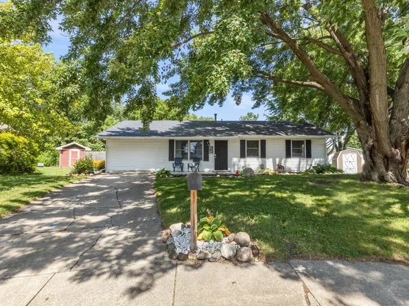 803 N Locke Ct, Nappanee, IN 46550