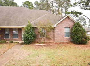 8328 Garrett Dr, Tyler, TX 75703
