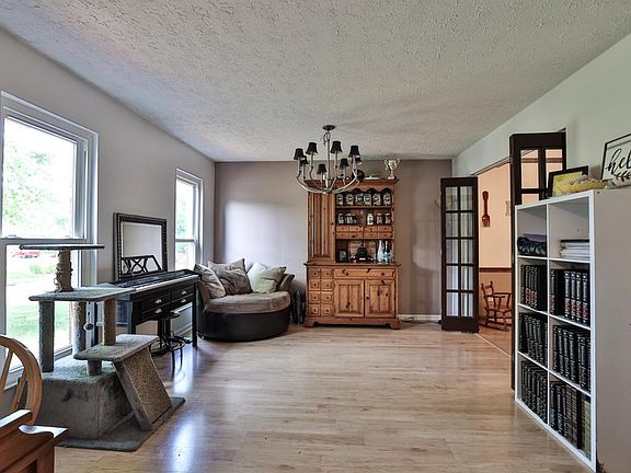 5th image of 6904 Dovehill Ln