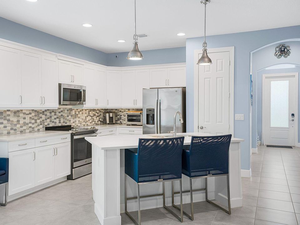 1st image of 6151 Bella Rosa Lane