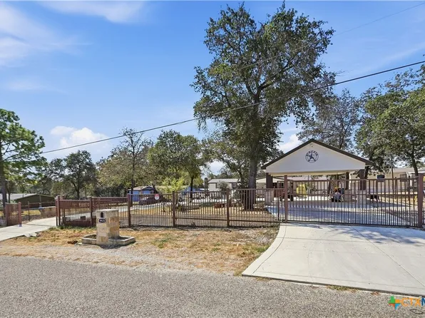 4426 Lost Hills Dr, Elmendorf, TX 78112