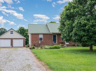 4970 Smiley Rd, Chapel Hill, TN 37034