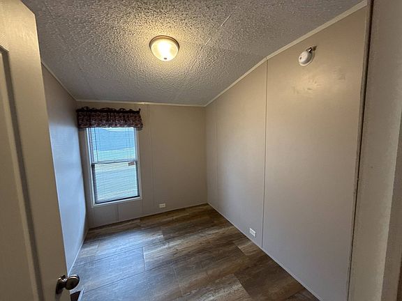 4th image of 271 Harmony Dr #116