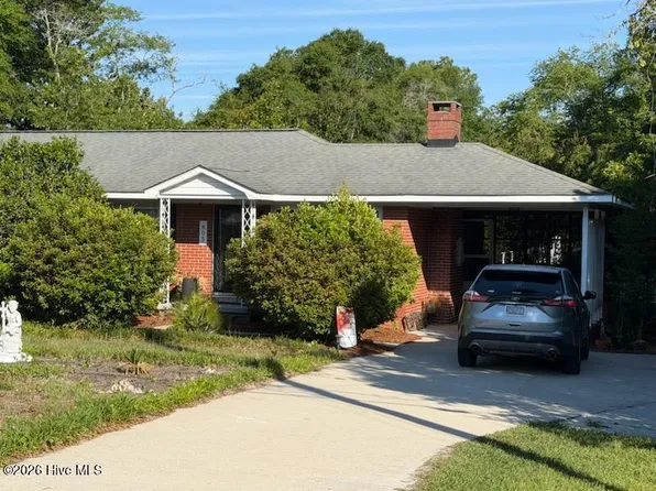 805 Adelaide Drive, Wilmington, NC 28412