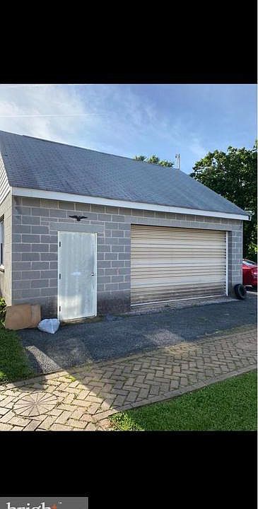 2nd image of 8474 Leishear Rd #A