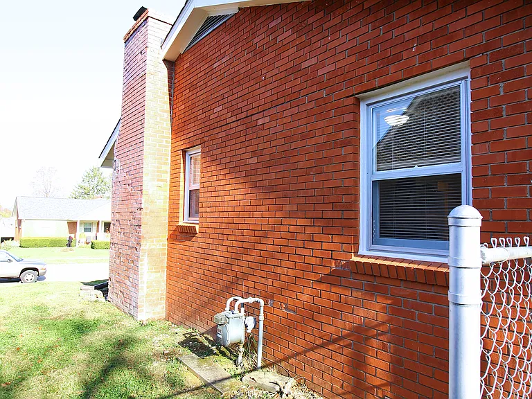 1090 Meridian Ct — Photo 53