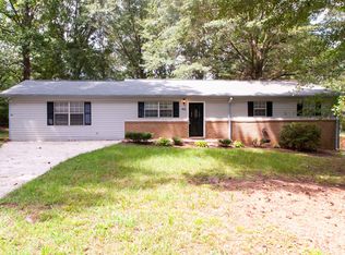 9011 Leaf Ln, Lithia Springs, GA 30122