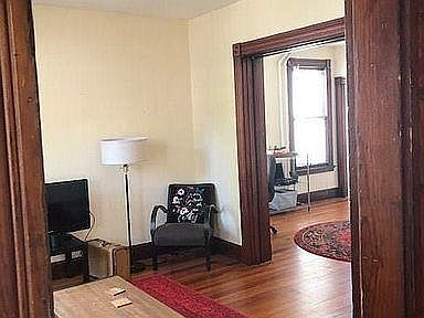 2nd image of 68 Canner St #1