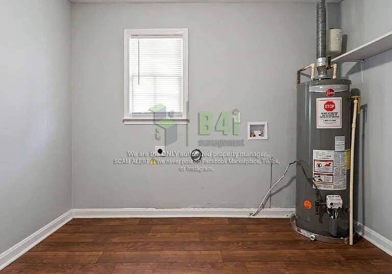 6106 Venetian Way SW — Photo 16